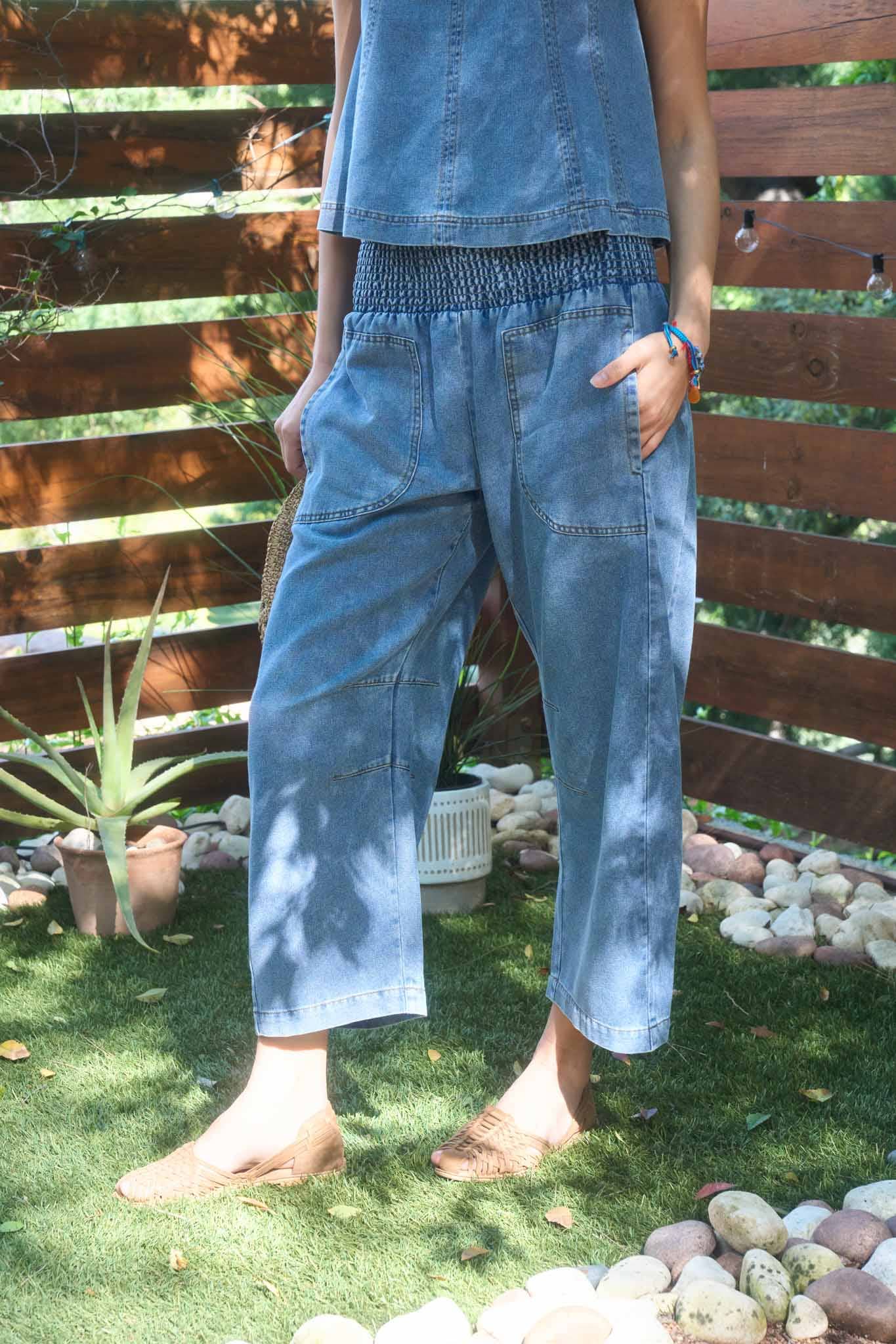 SMOCKED WAIST POCKET DETAIL DENIM PANTS