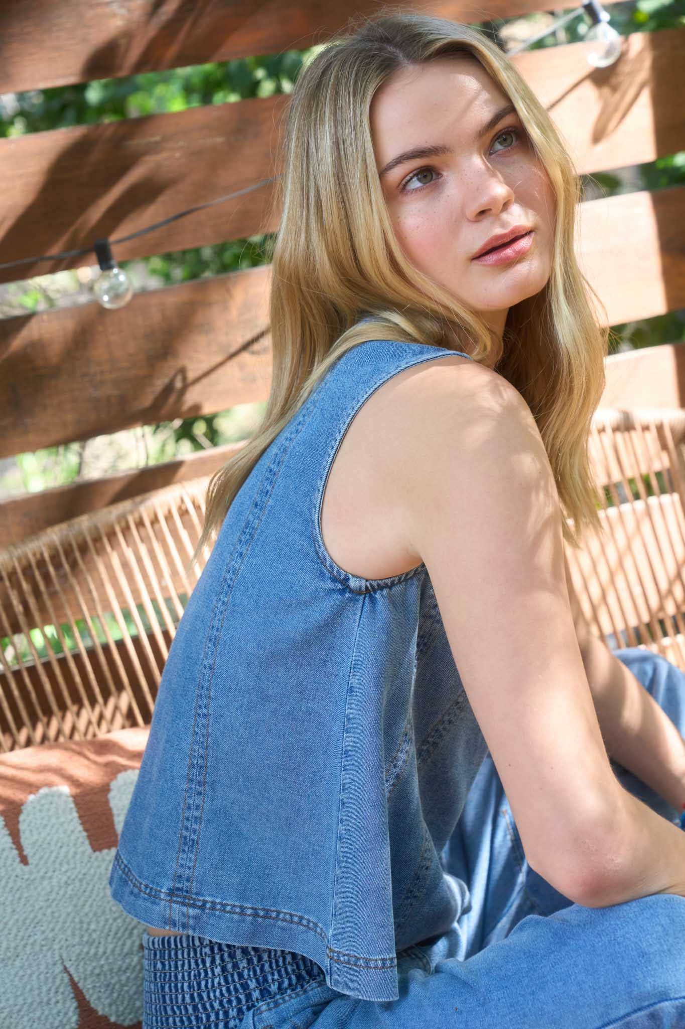 SEAM DETAIL SLEEVELESS DENIM TOP ONLY